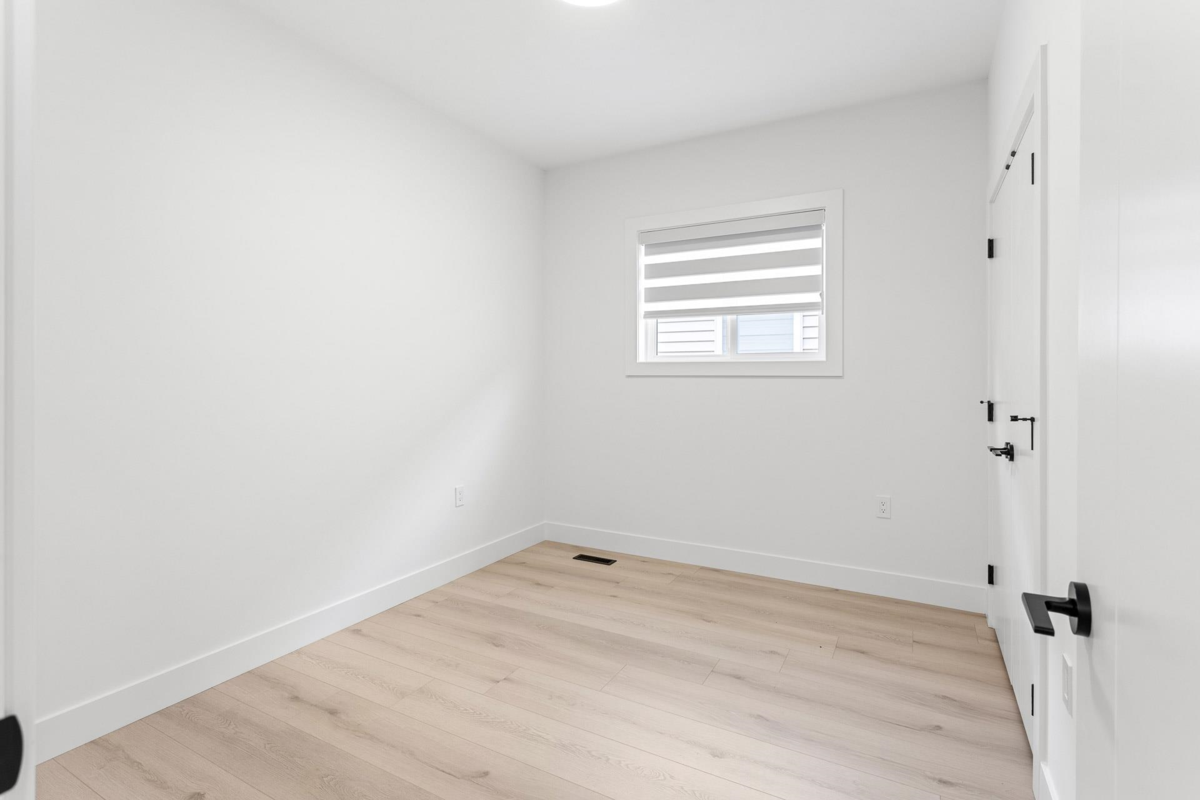 Outdoor Deck Photo of 2472 Glenwood Avenue, Port Coquitlam, BC