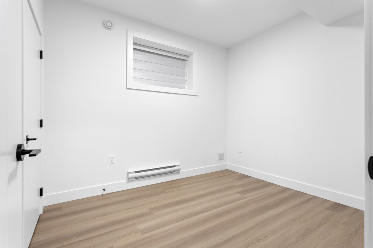 Outdoor Kitchen Photo of 2472 Glenwood Avenue, Port Coquitlam, BC