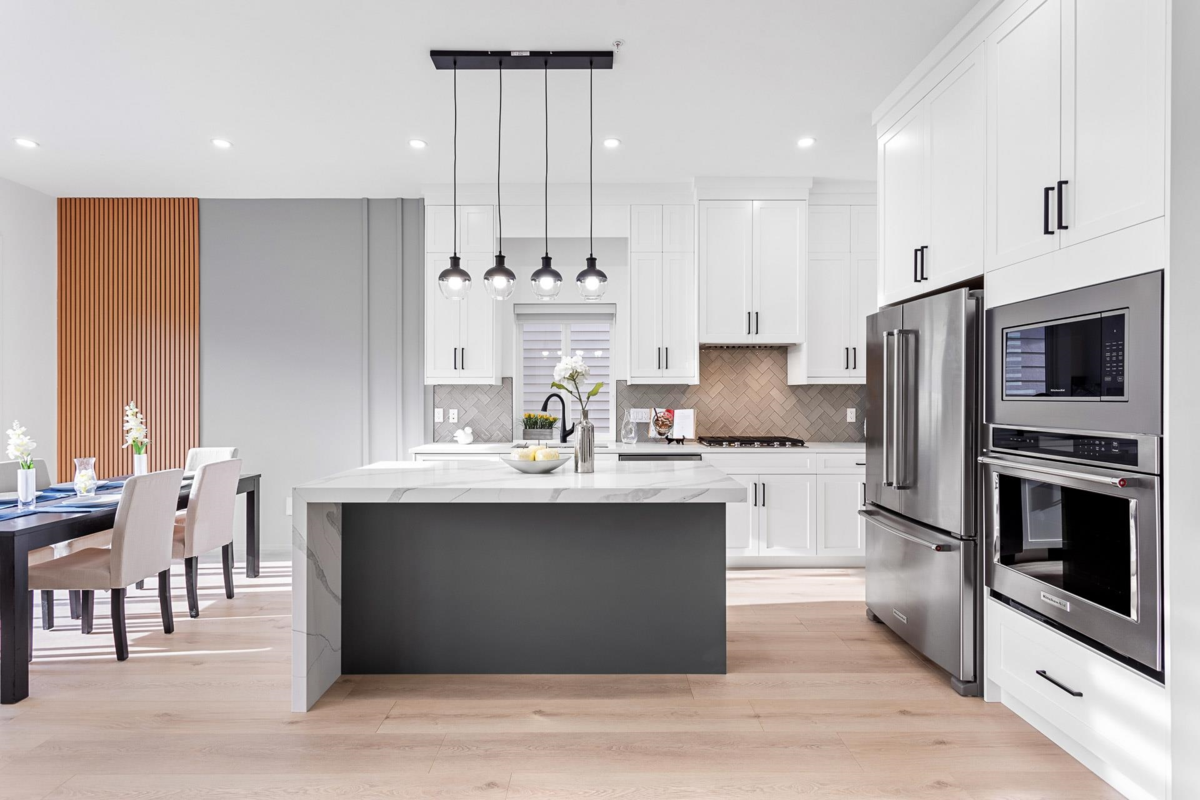 Primary Bedroom Photo of 2472 Glenwood Avenue, Port Coquitlam, BC