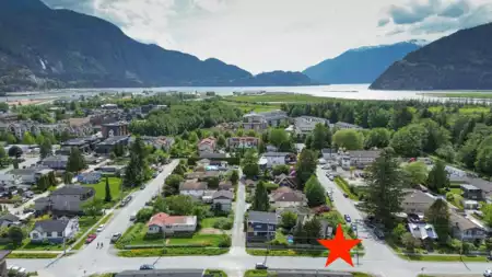 37992 Fifth Avenue, Squamish, BC, Squamish — Single Family Residence for sale