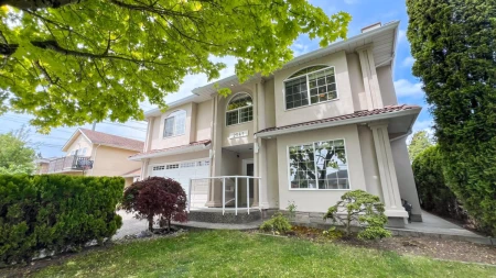 2041 Edinburgh Street, New Westminster, BC, New Westminster — Single Family Residence for sale