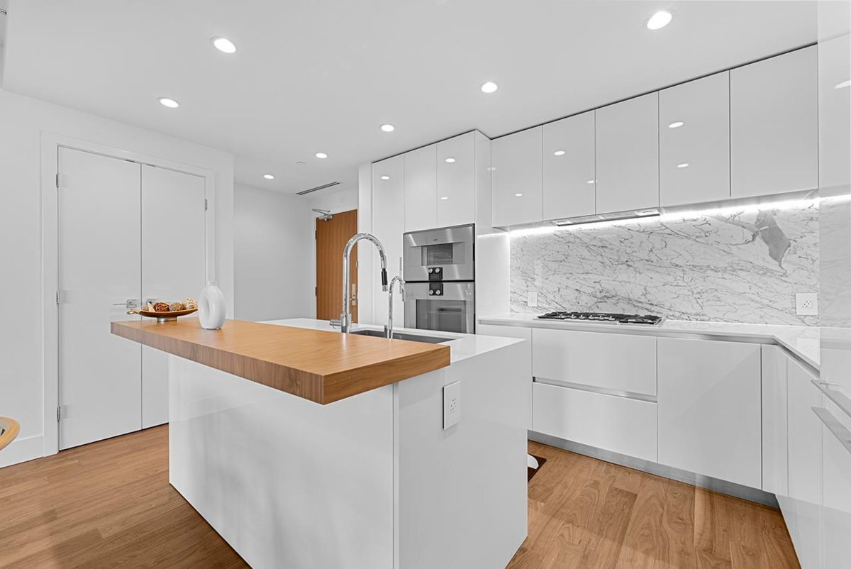 Walk-In Closet Photo of 411 7428 Alberta Street, Vancouver, BC