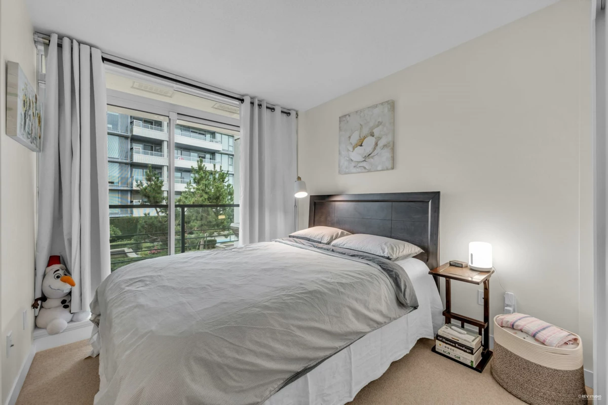 Walk-In Closet Photo of 603 9019 Cook Road, Richmond, BC