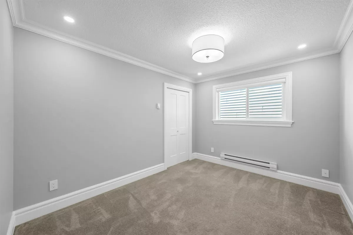 Entry Foyer Photo of 4391 Tiffin Crescent, Richmond, BC