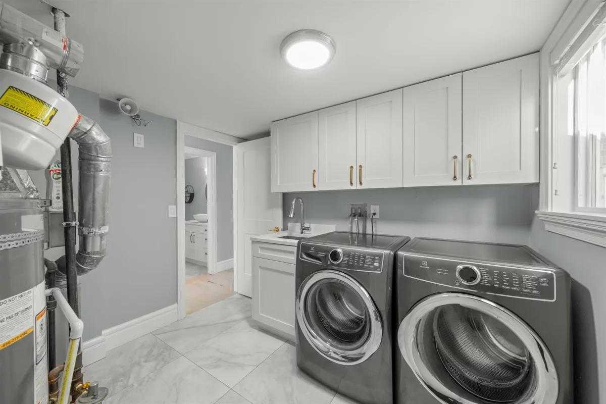 Primary Bathroom Photo of 4391 Tiffin Crescent, Richmond, BC