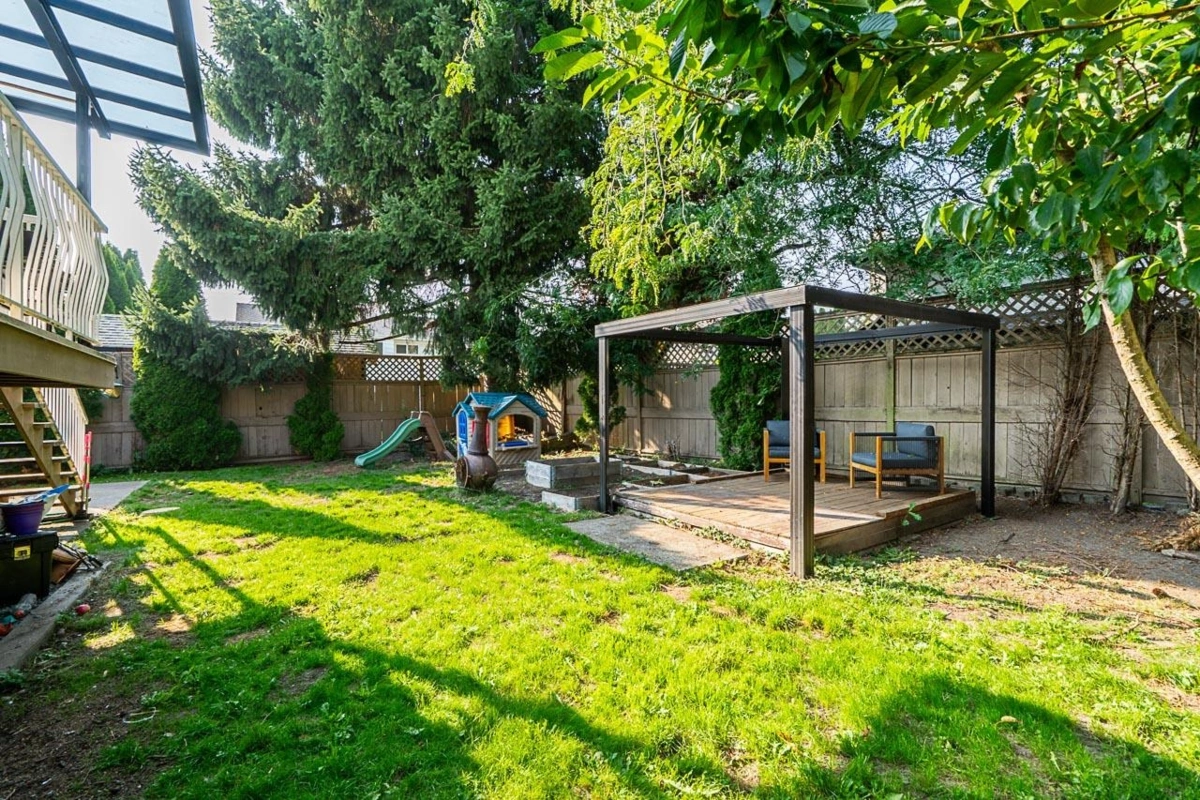 Backyard Photo of 20423 90 Crescent, Langley, BC