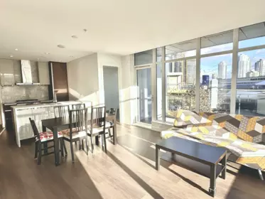 602 6098 Station Street, Burnaby, BC, Burnaby — Apartment/Condo for sale