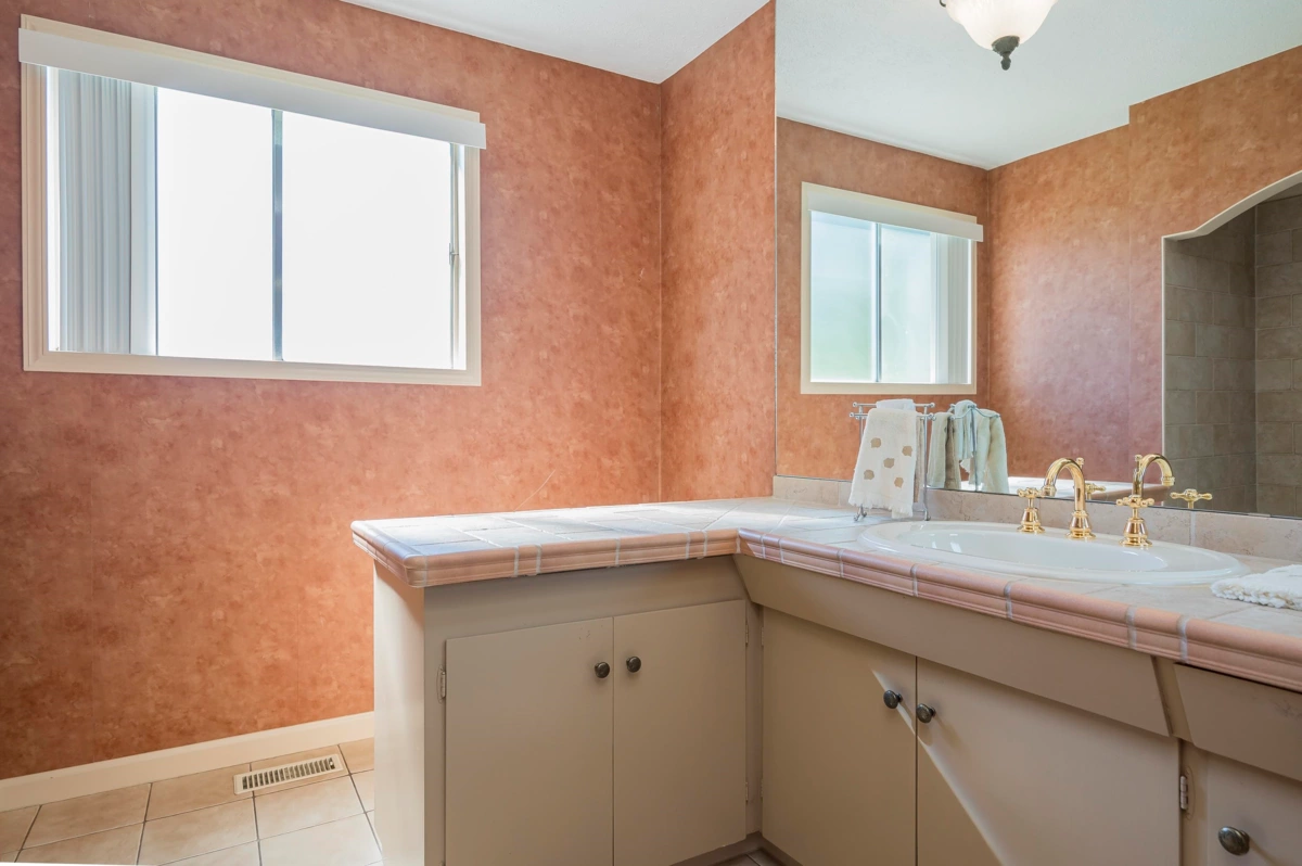 Basement Recreation Room Photo of 1168 Charland Avenue, Coquitlam, BC