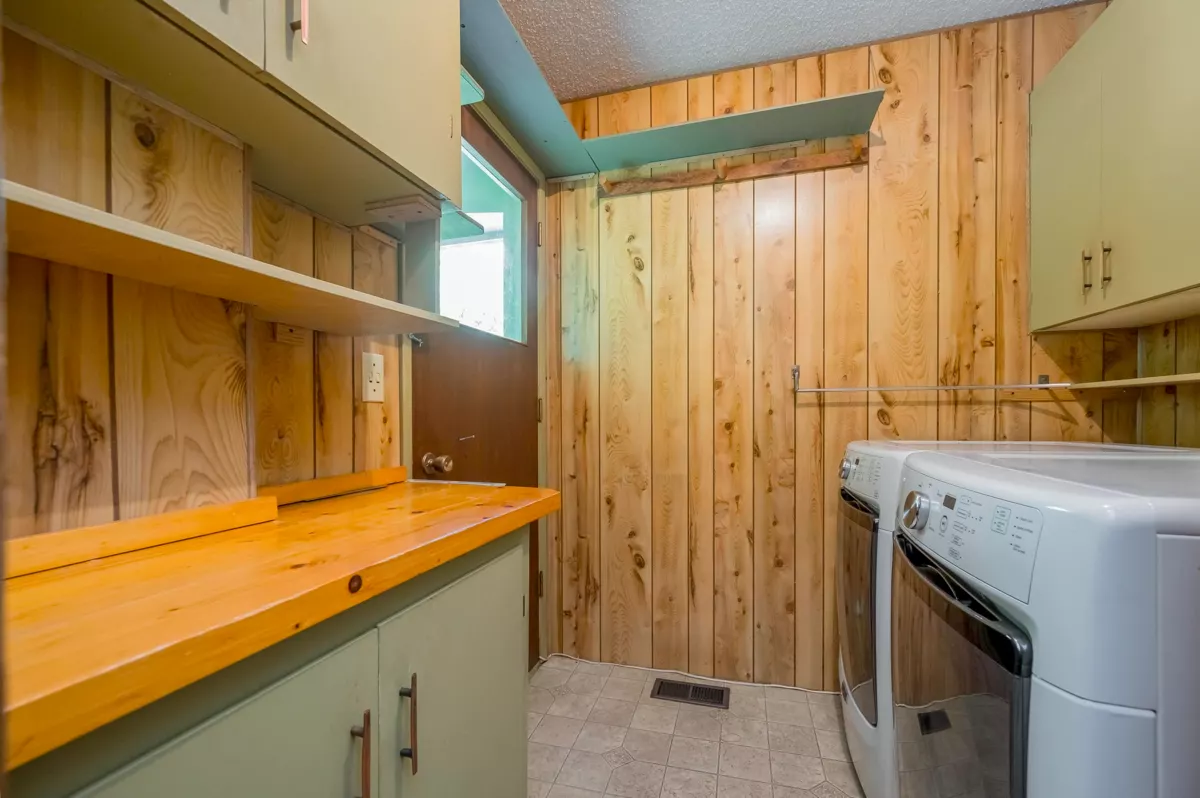Entry Foyer Photo of 1168 Charland Avenue, Coquitlam, BC