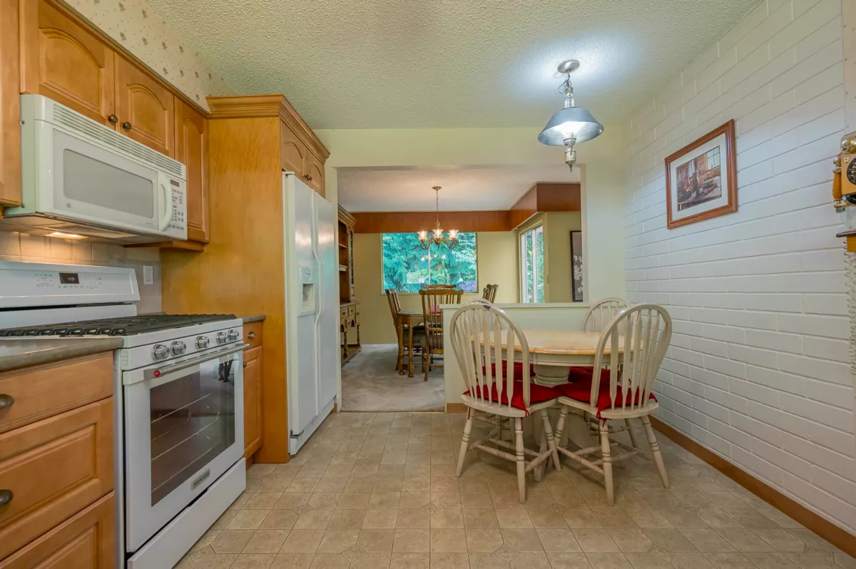 Kitchen Photo of 1168 Charland Avenue, Coquitlam, BC