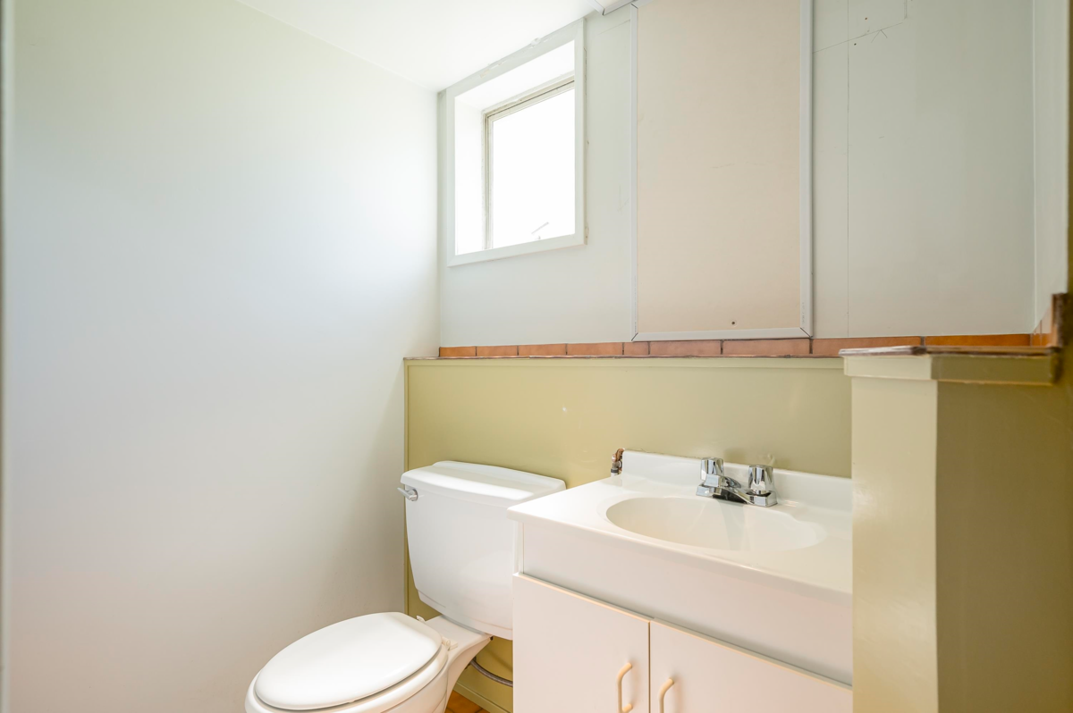 Outdoor Patio Photo of 1168 Charland Avenue, Coquitlam, BC