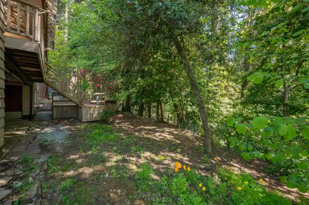 Swimming Pool Photo of 1168 Charland Avenue, Coquitlam, BC