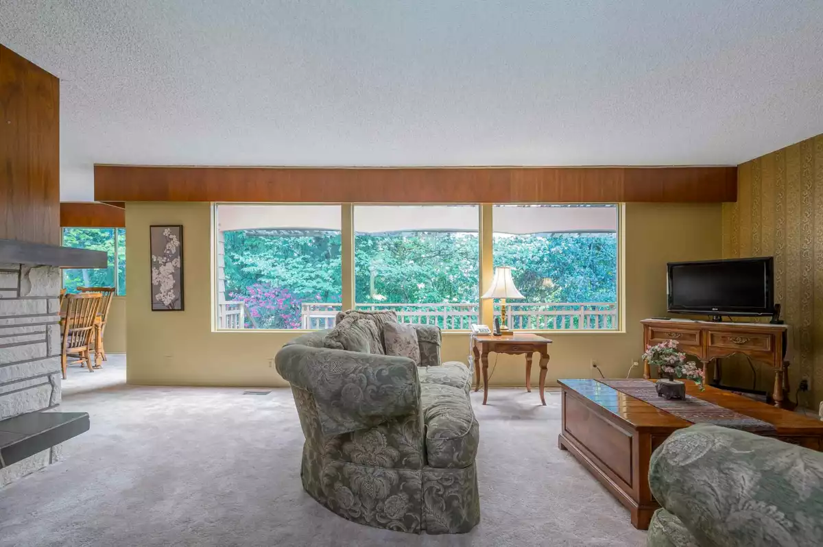 Walk-In Closet Photo of 1168 Charland Avenue, Coquitlam, BC