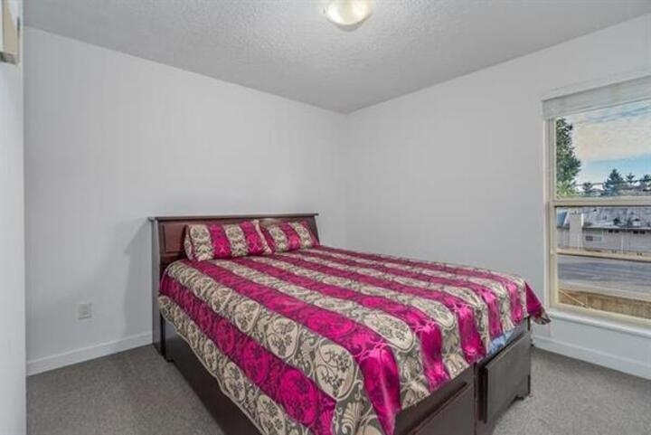 Powder Room Photo of 2 3075 Trethewey Street, Abbotsford, BC