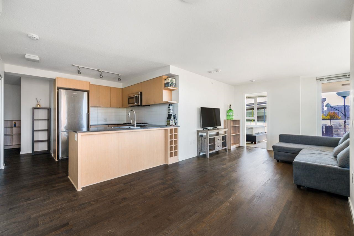 Kitchen Island Photo of 703 7788 Ackroyd Road, Richmond, BC