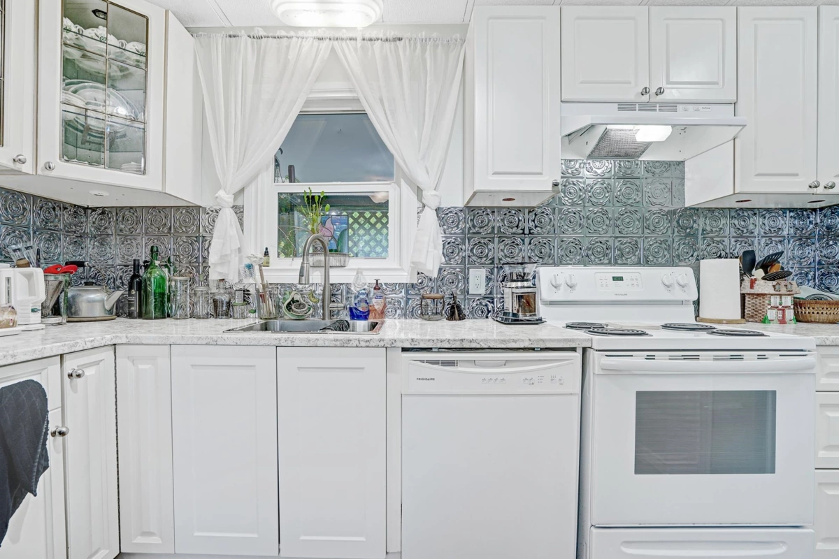 Primary Bedroom Photo of 123 6338 Vedder Road, Chilliwack, BC