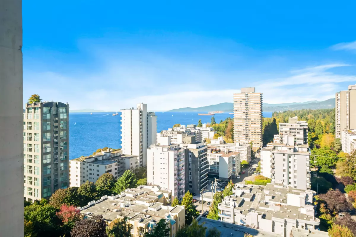 Exterior Front Photo of 2006 1850 Comox Street, Vancouver, BC