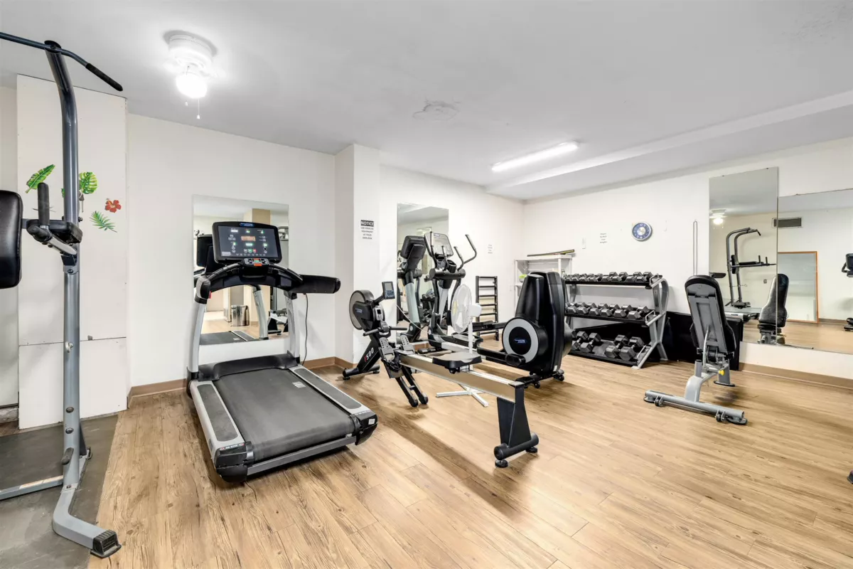 Front Yard Photo of 2006 1850 Comox Street, Vancouver, BC