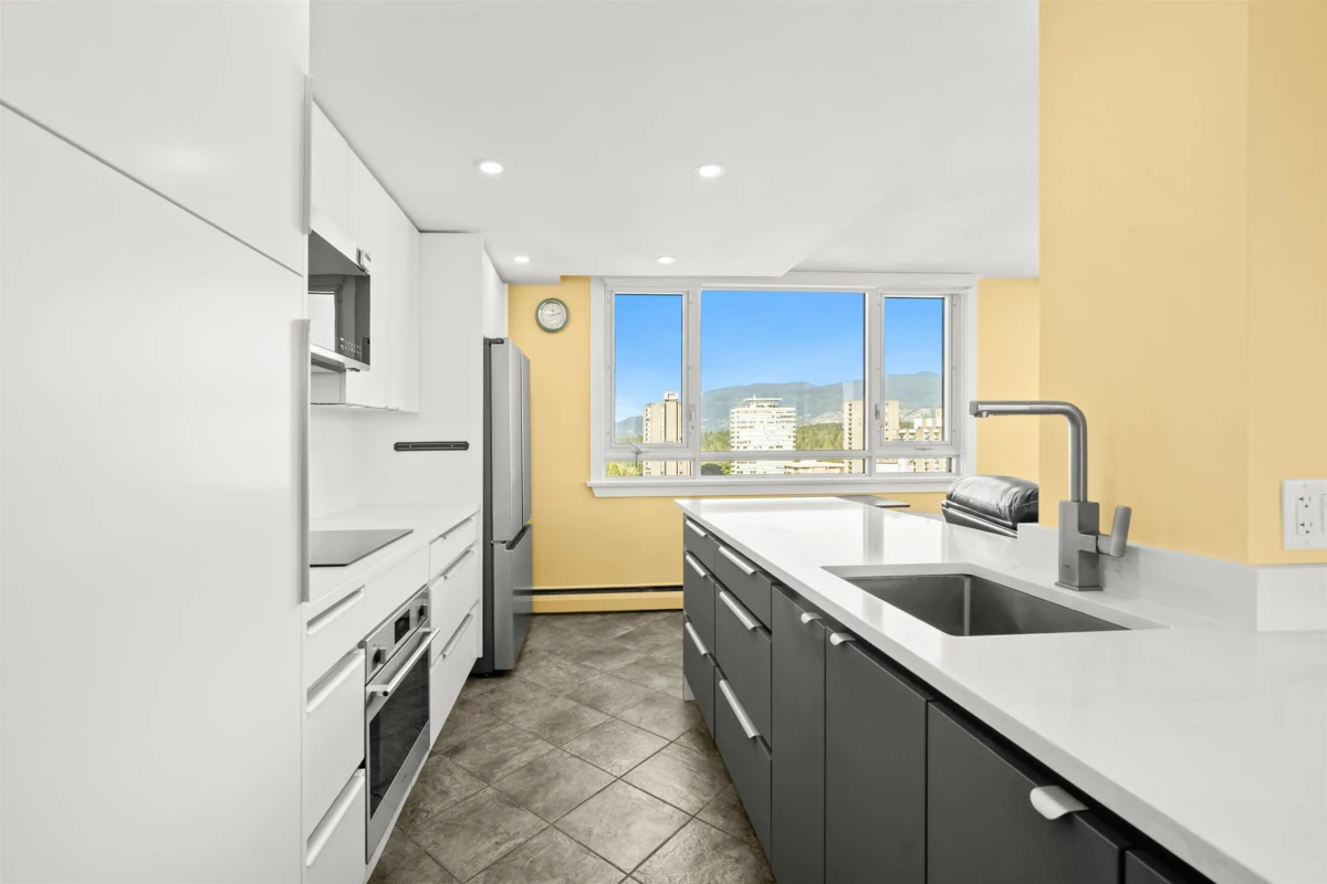 Primary Bedroom Photo of 2006 1850 Comox Street, Vancouver, BC