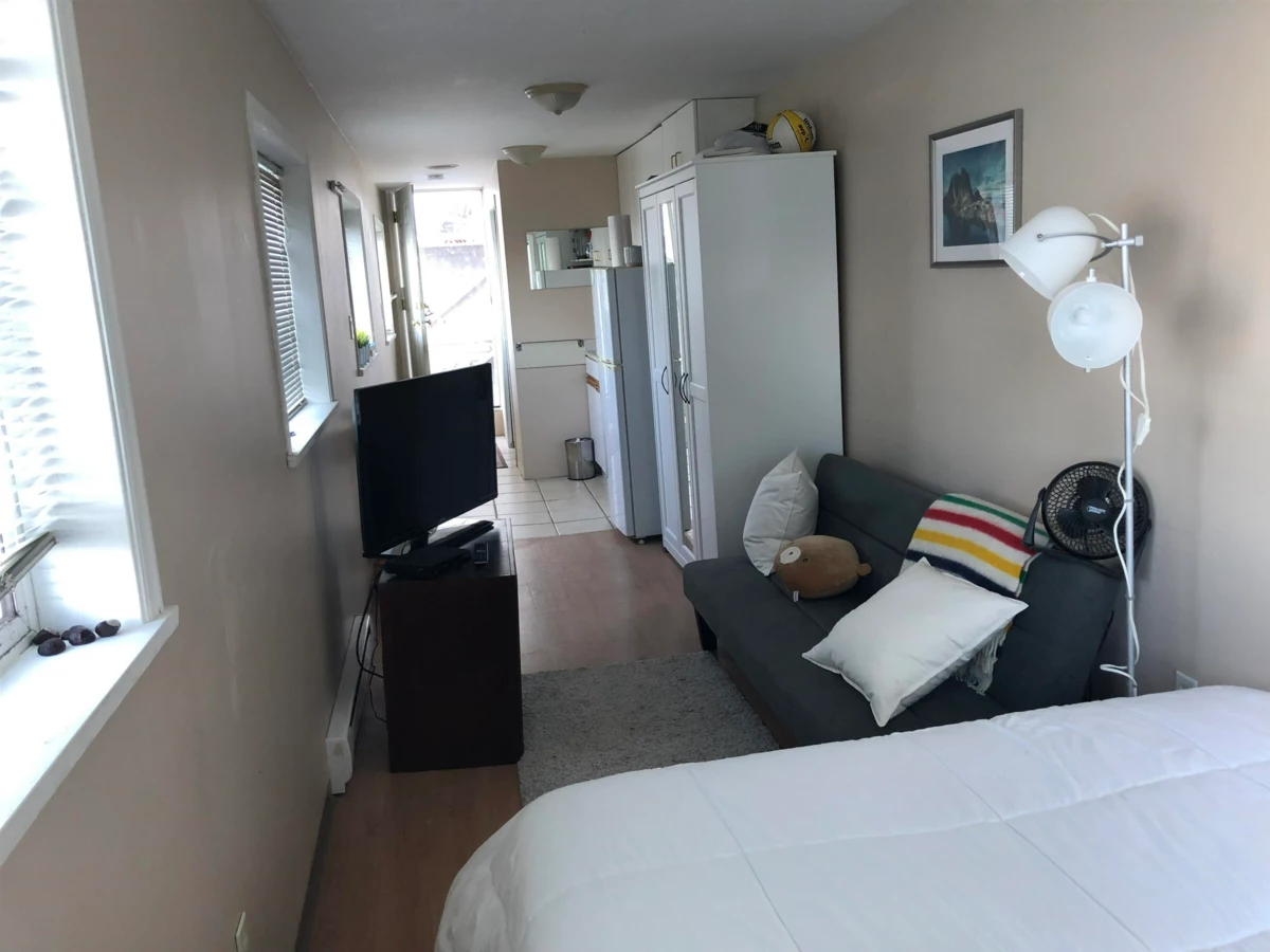 Bedroom 3 Photo of 484 Marine Drive, Gibsons, BC