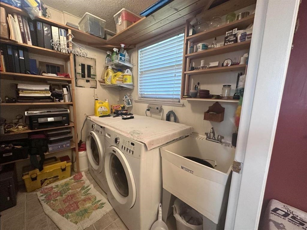Dining Area Photo of 7269 129b Street, Surrey, BC