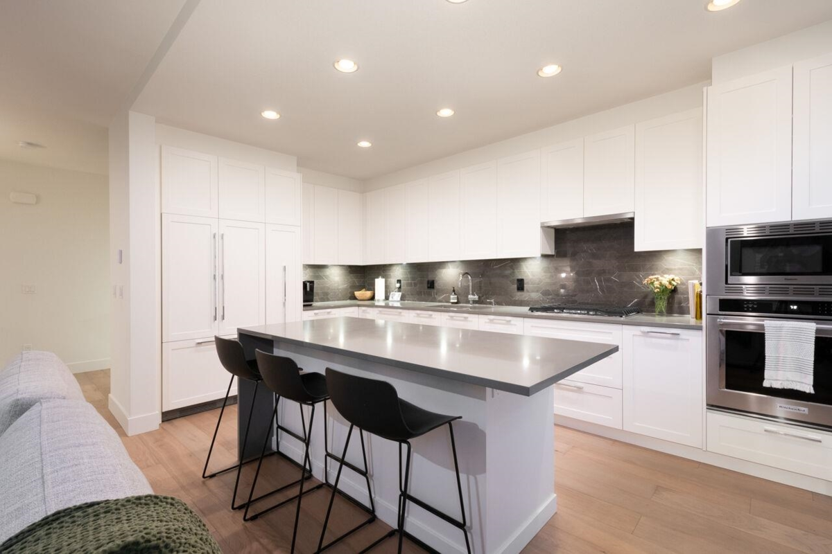 Breakfast Nook Photo of 23 3306 Princeton Avenue, Coquitlam, BC