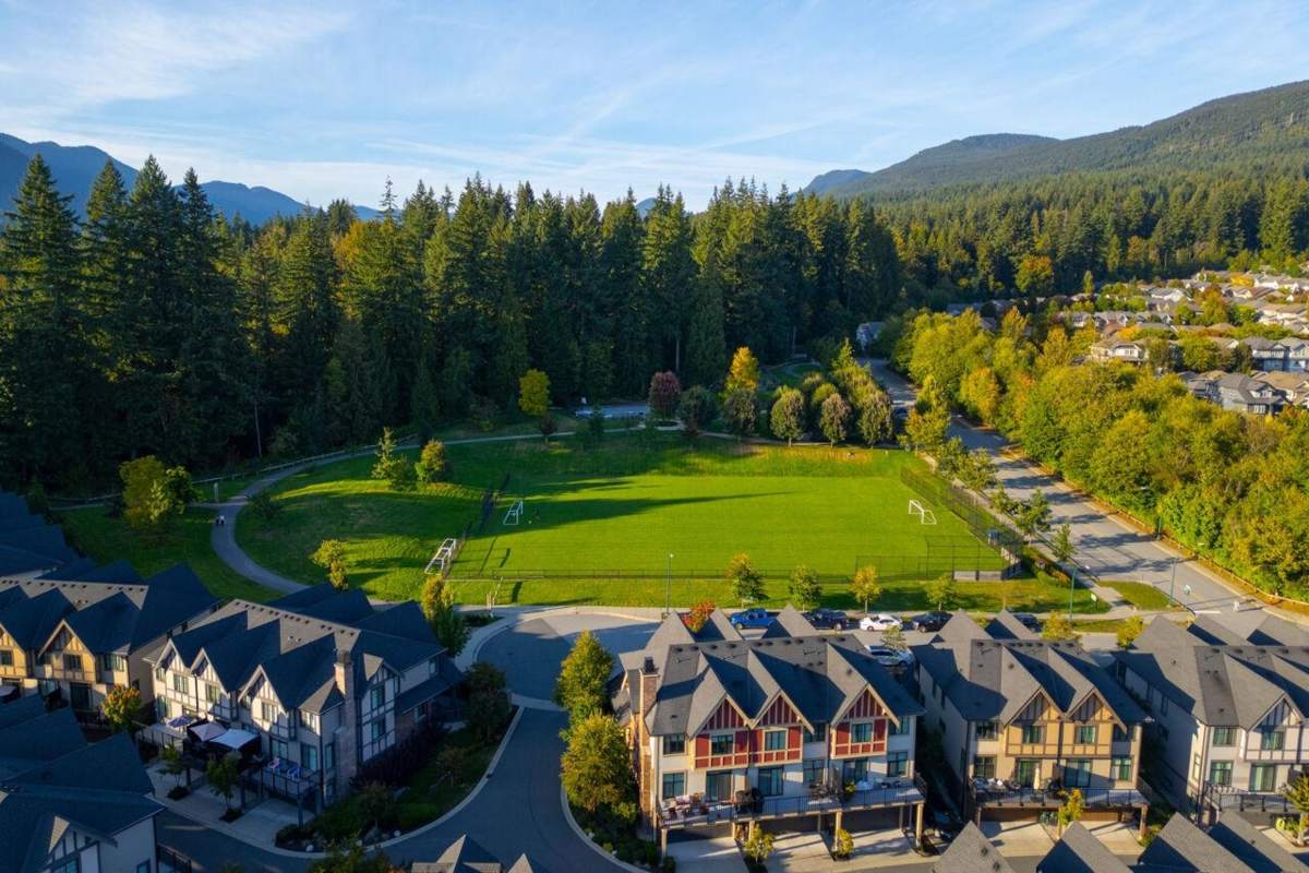 Fitness Center Photo Near 23 3306 Princeton Avenue, Coquitlam, BC