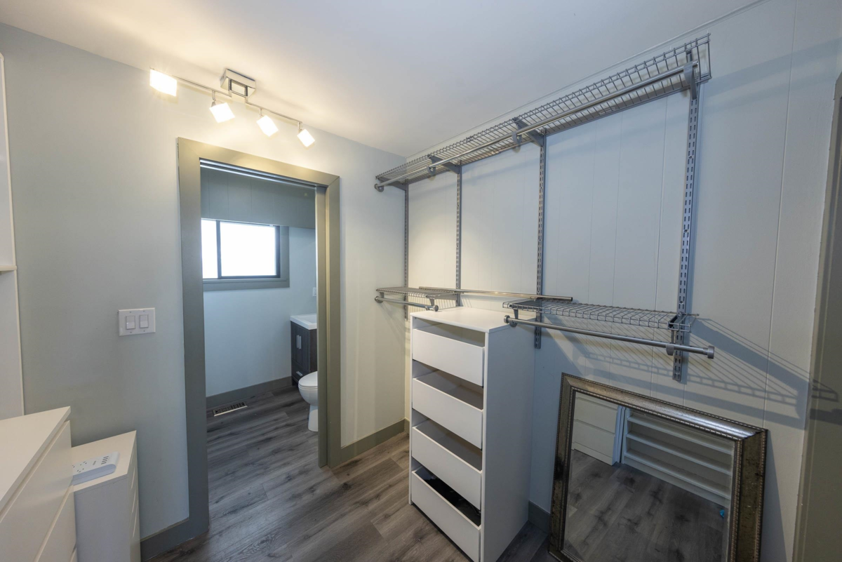 Basement Recreation Room Photo of 12598 113 Avenue, Surrey, BC