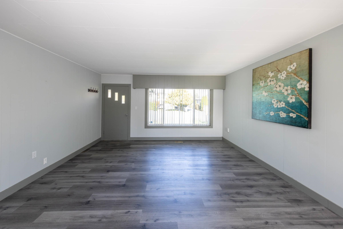 Living Room Photo of 12598 113 Avenue, Surrey, BC