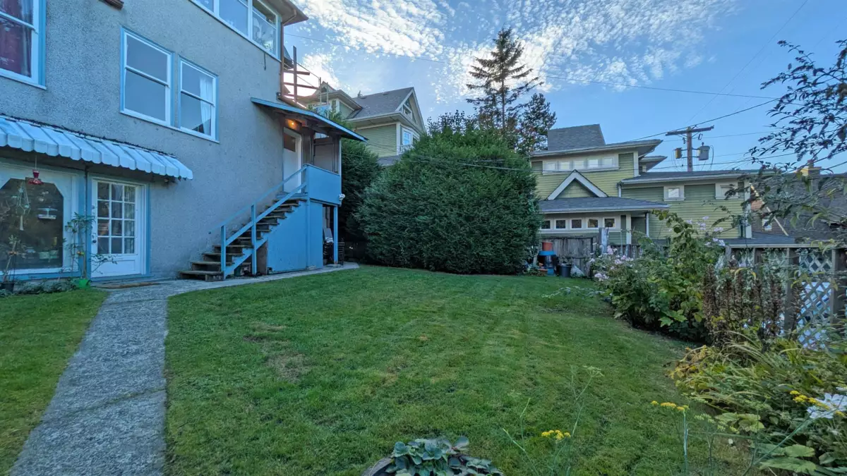 Basement Recreation Room Photo of 345 W 11th Avenue, Vancouver, BC