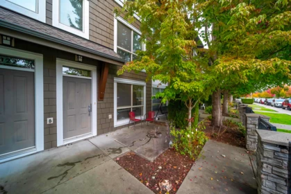 Hallway Photo of 123 6671 121 Street, Surrey, BC