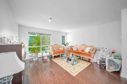 Kitchen Photo of 123 6671 121 Street, Surrey, BC