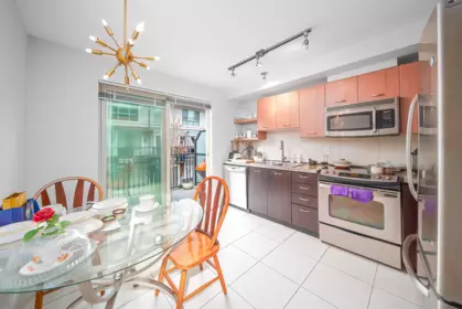 Powder Room Photo of 123 6671 121 Street, Surrey, BC