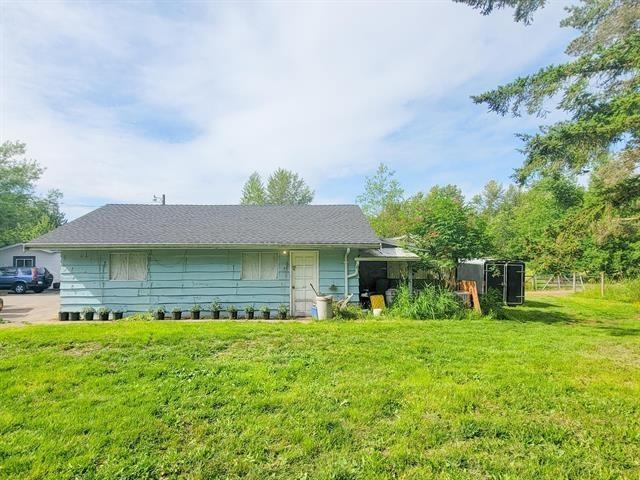 Guest Bathroom Photo of 3050 228 Street, Langley, BC