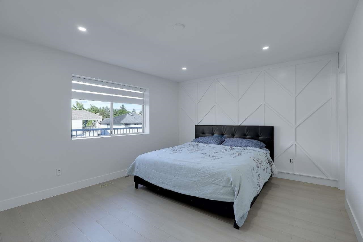 Guest Bathroom Photo of 1876 King George Boulevard, Surrey, BC