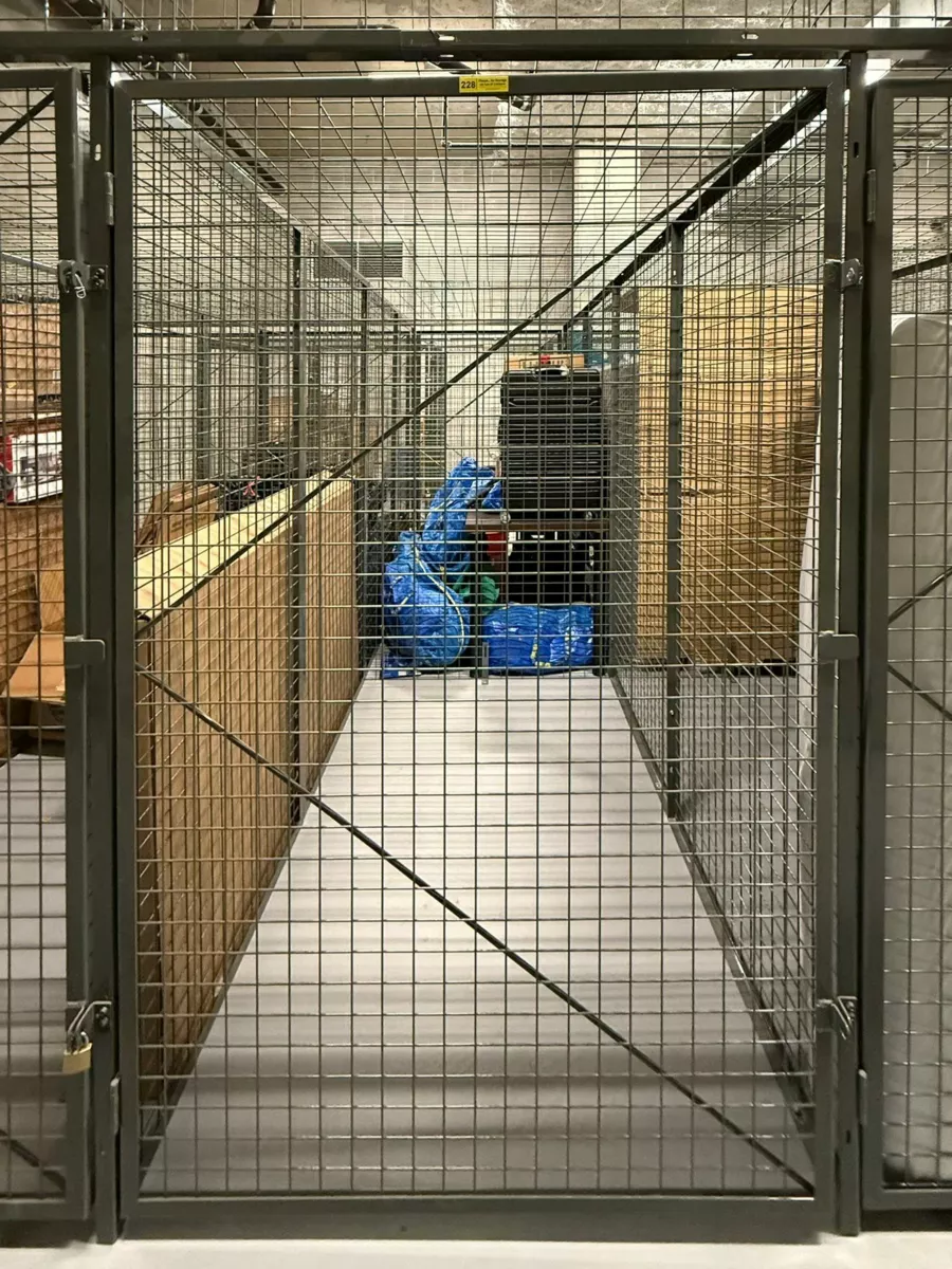 Guest Bathroom Photo of 2008 6537 Telford Avenue, Burnaby, BC