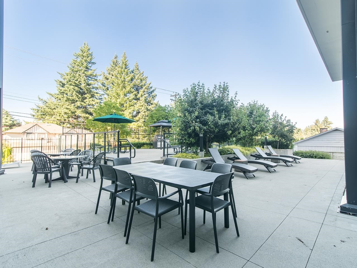 Backyard Photo of 1506 2180 Gladwin Road, Abbotsford, BC