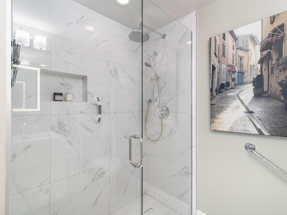 Loft / Bonus Room Photo of 1506 2180 Gladwin Road, Abbotsford, BC