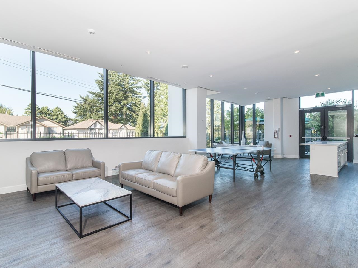 Staircase Photo of 1506 2180 Gladwin Road, Abbotsford, BC