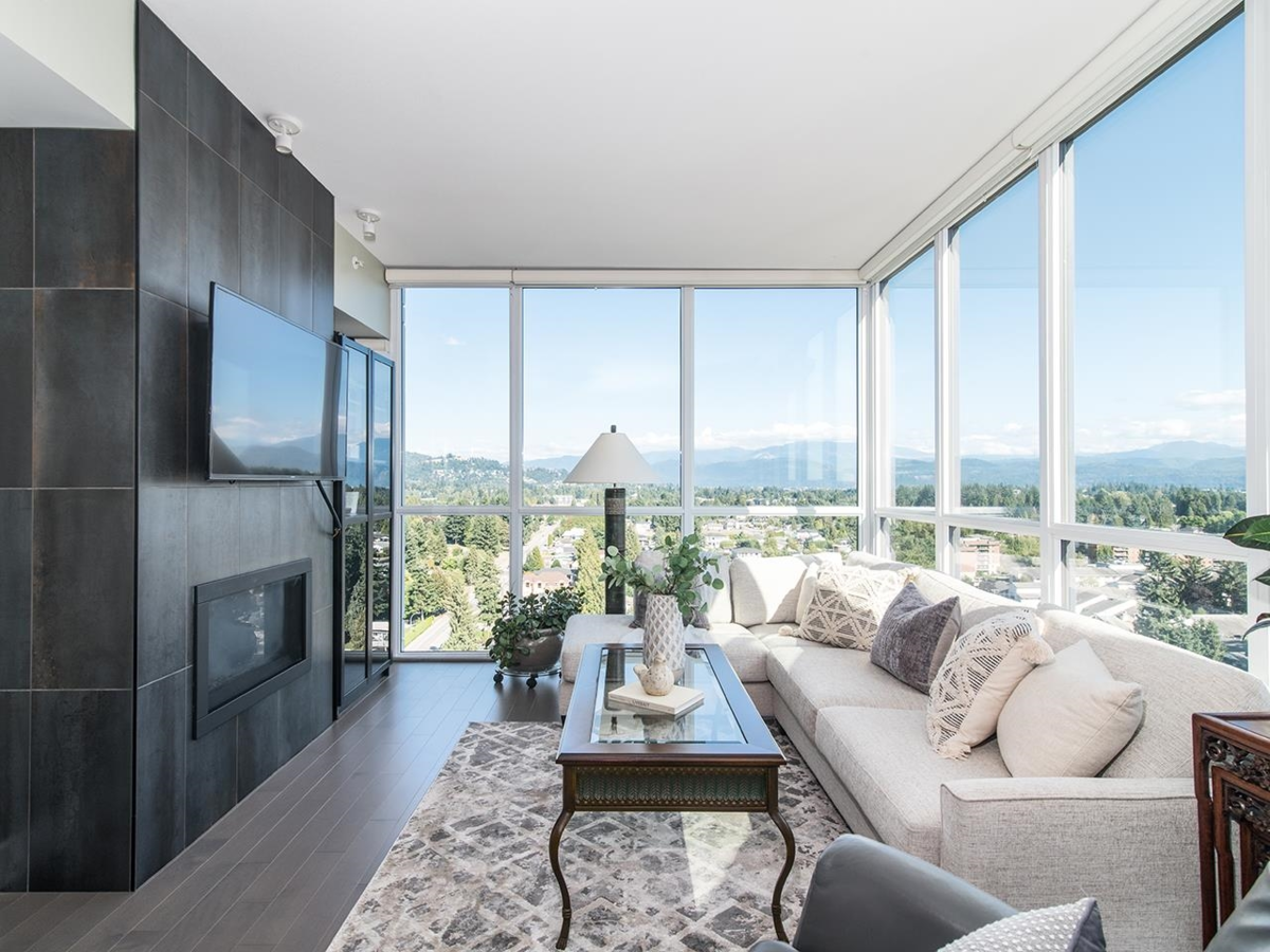 Walk-In Closet Photo of 1506 2180 Gladwin Road, Abbotsford, BC