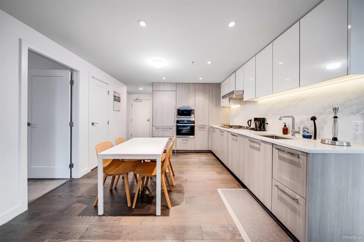 Family Room Photo of 912 8160 Mcmyn Way, Richmond, BC