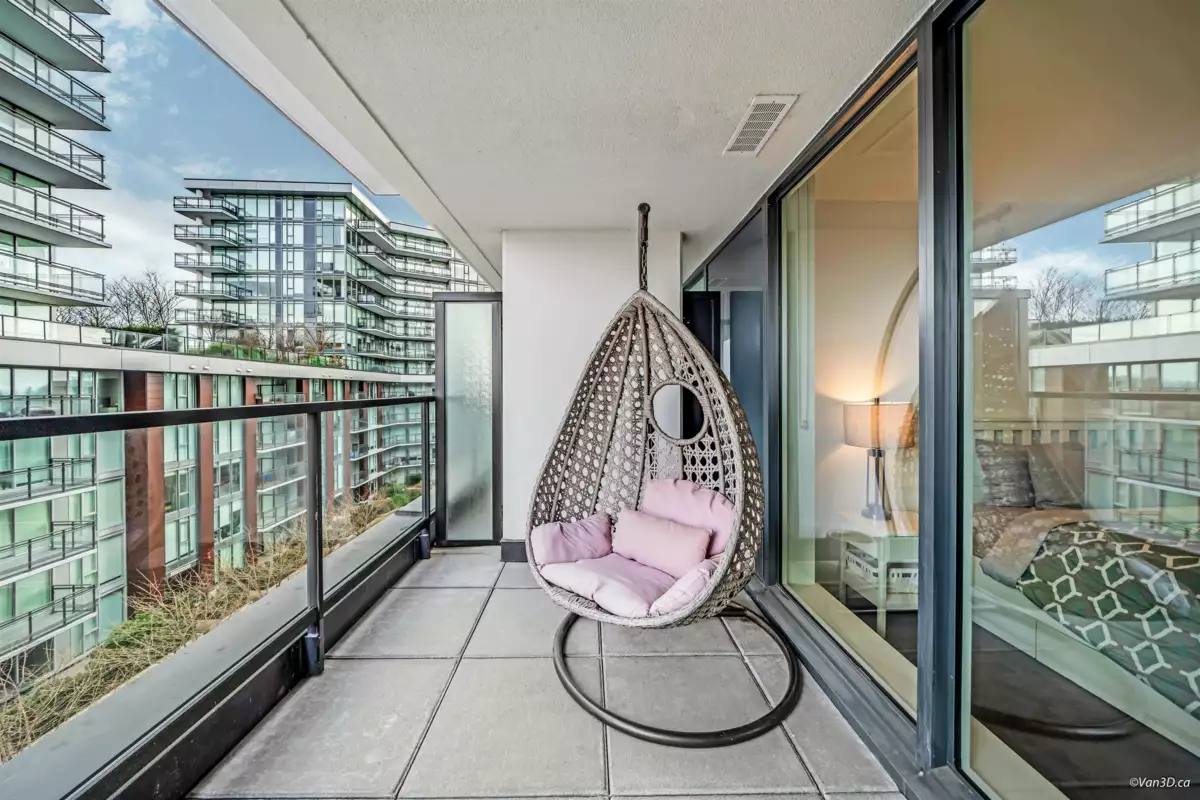 Powder Room Photo of 912 8160 Mcmyn Way, Richmond, BC