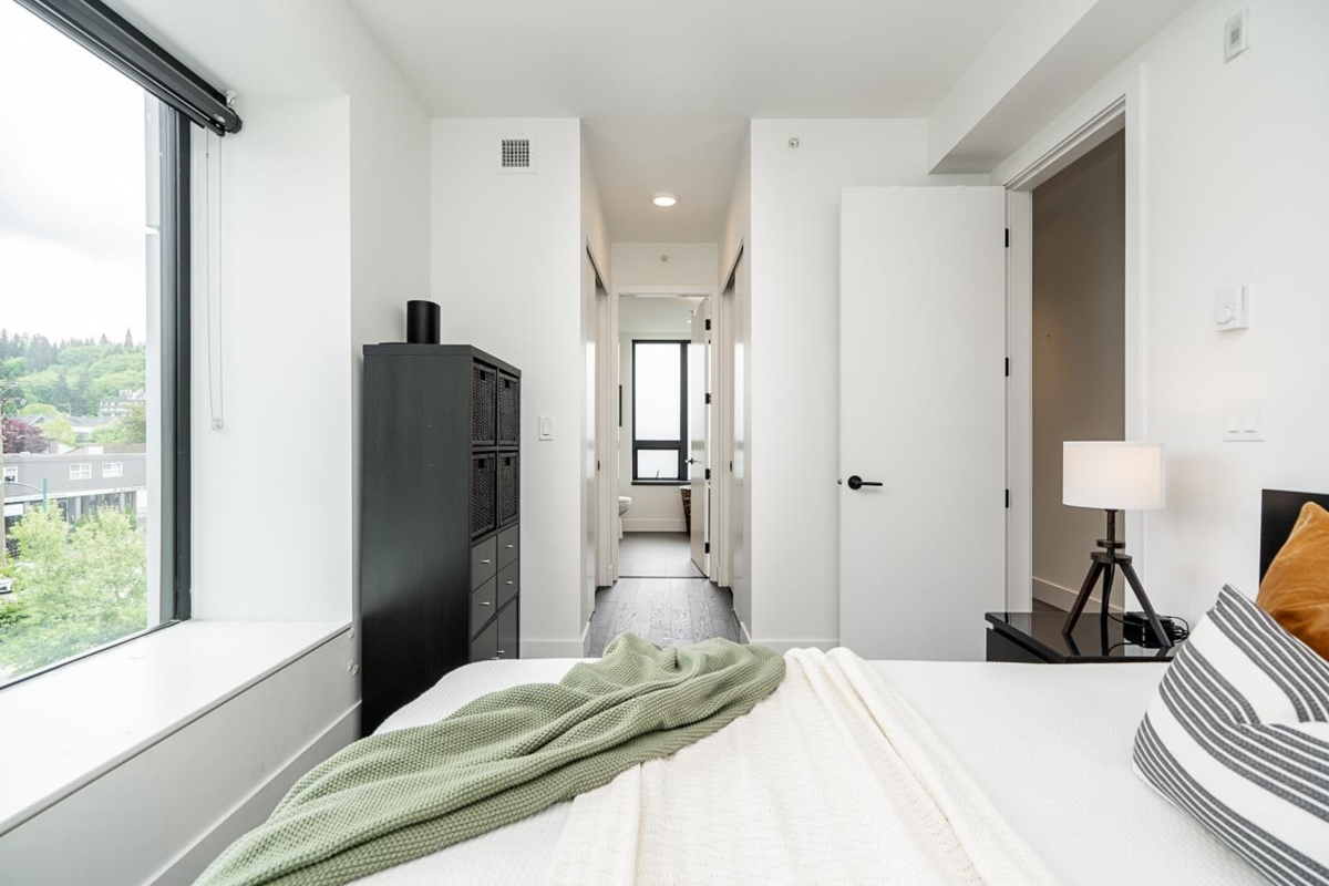 Entry Foyer Photo of 1 83 Moody Street, Port Moody, BC