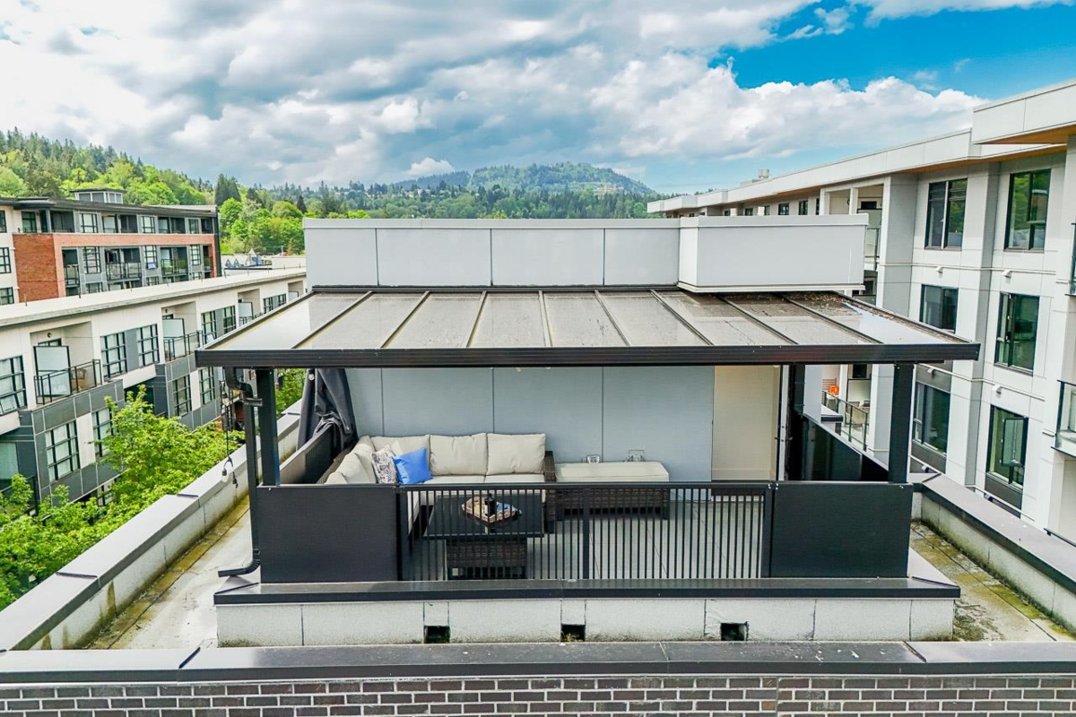 Front Yard Photo of 1 83 Moody Street, Port Moody, BC