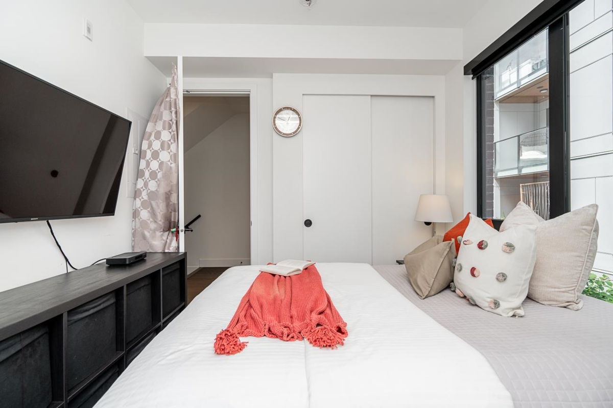 Powder Room Photo of 1 83 Moody Street, Port Moody, BC