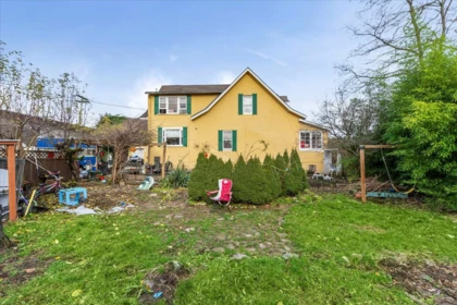 Hot Tub / Spa Photo of 9665 Williams Street, Chilliwack, BC