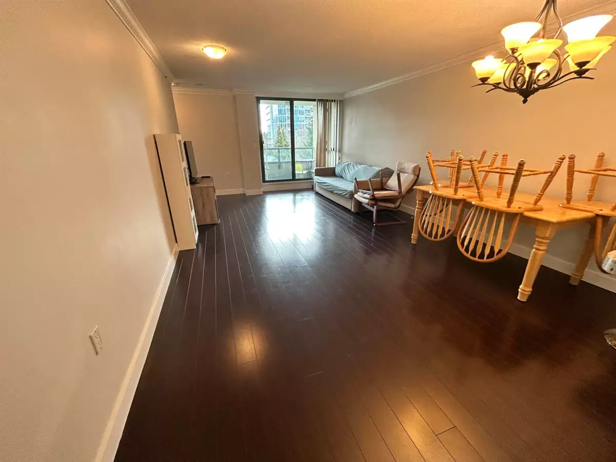 Dining Area Photo of 801 7380 Elmbridge Way, Richmond, BC