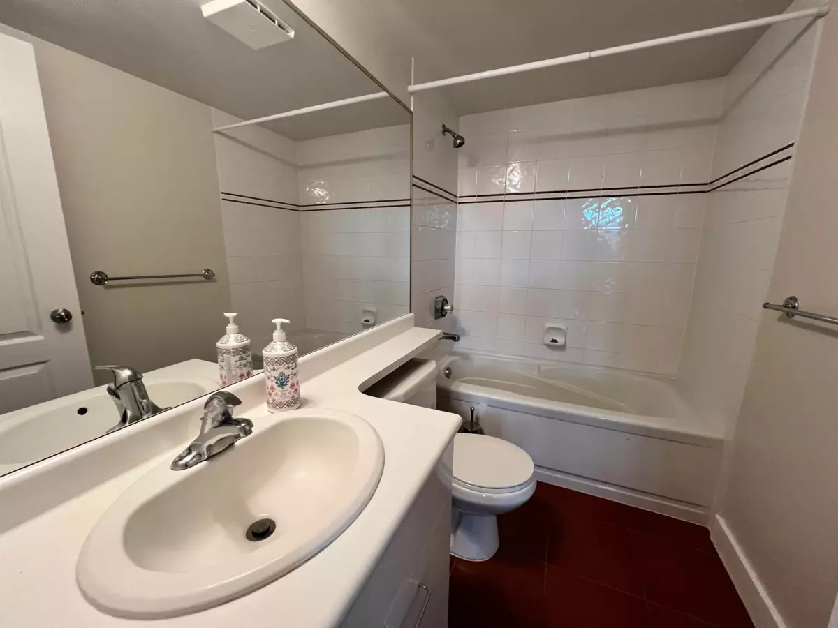 Kitchen Island Photo of 801 7380 Elmbridge Way, Richmond, BC