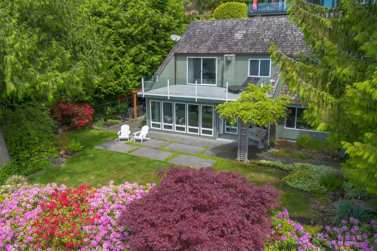 Backyard Photo of 45 Sweetwater Place, Lions Bay, BC