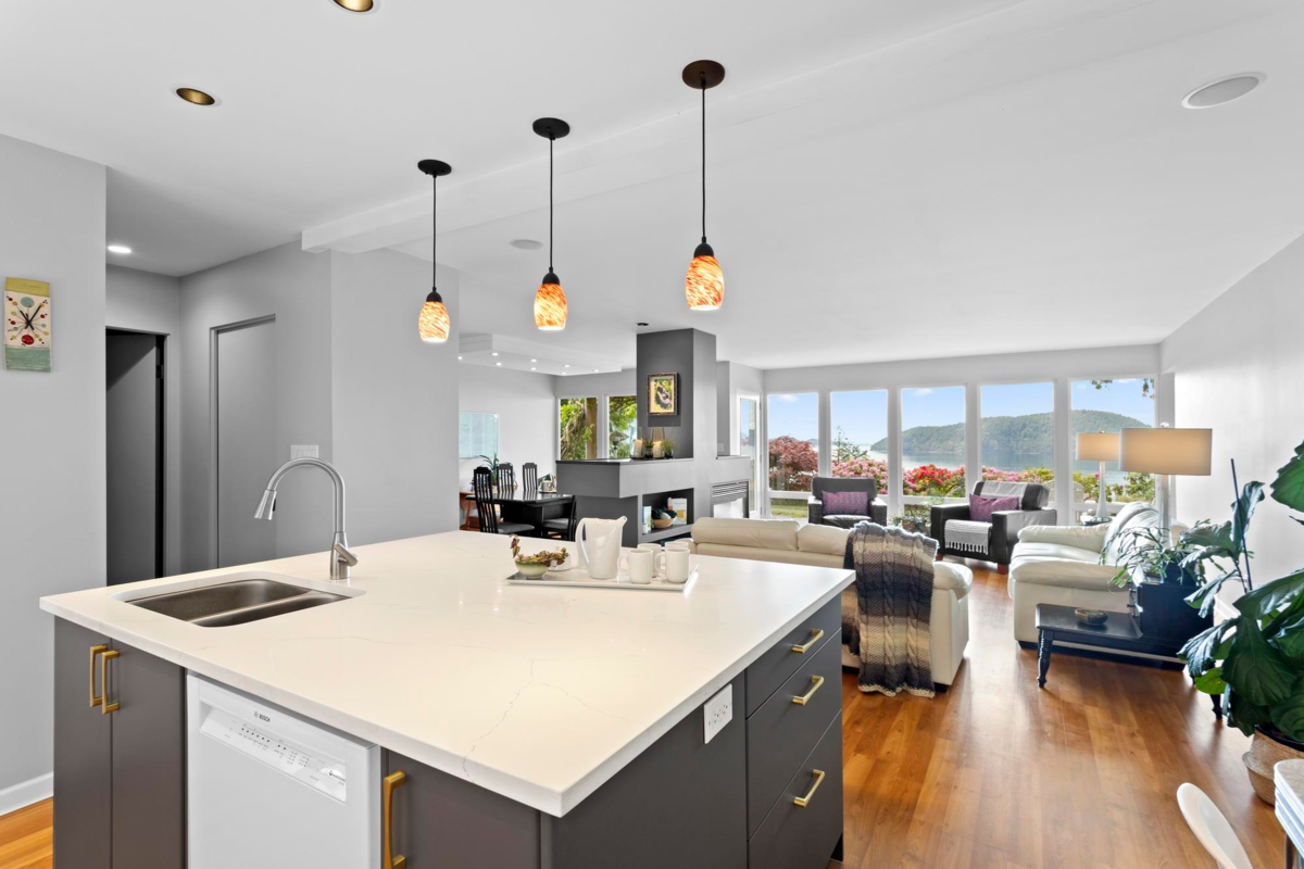 Exterior Front Photo of 45 Sweetwater Place, Lions Bay, BC